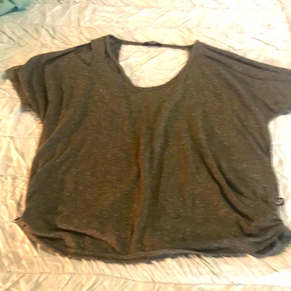 Terre dark green top